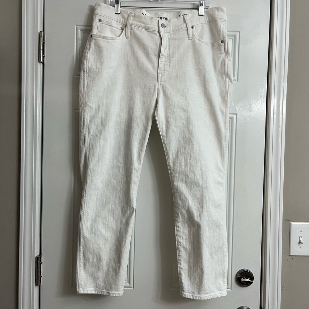 J Crew Women’s Vintage 9" Slim Straight Jeans Size 34